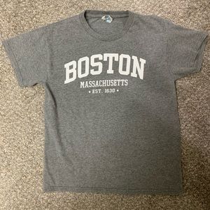 gray "Boston" tee shirt